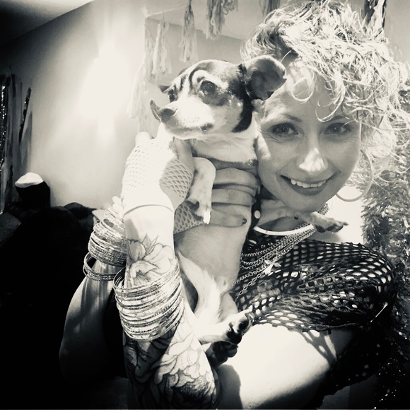 Meet your Posher, Ola - Picture 2 of 4